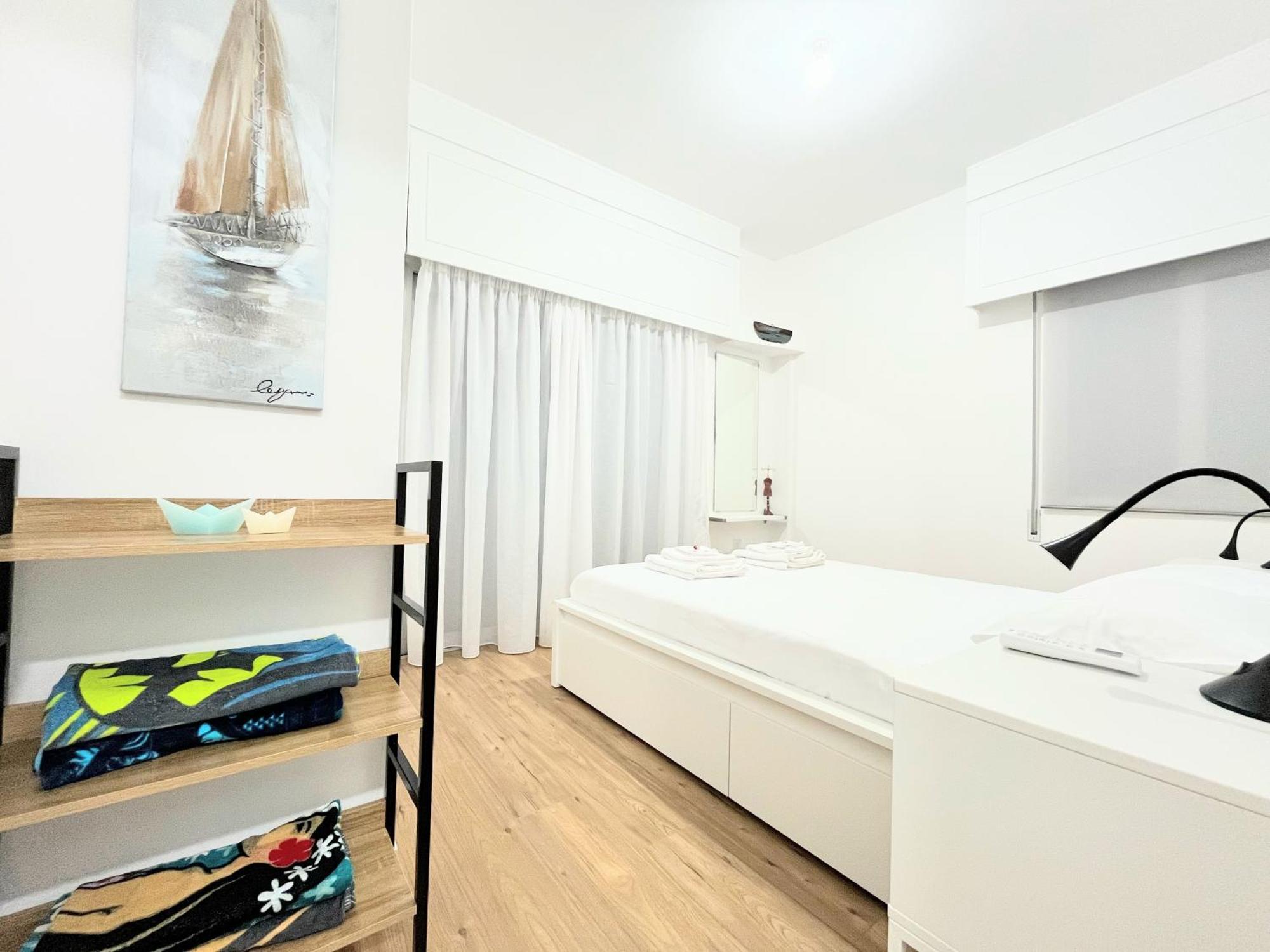 Modern Apartment Near Mckenzie Beach Larnaca Dış mekan fotoğraf