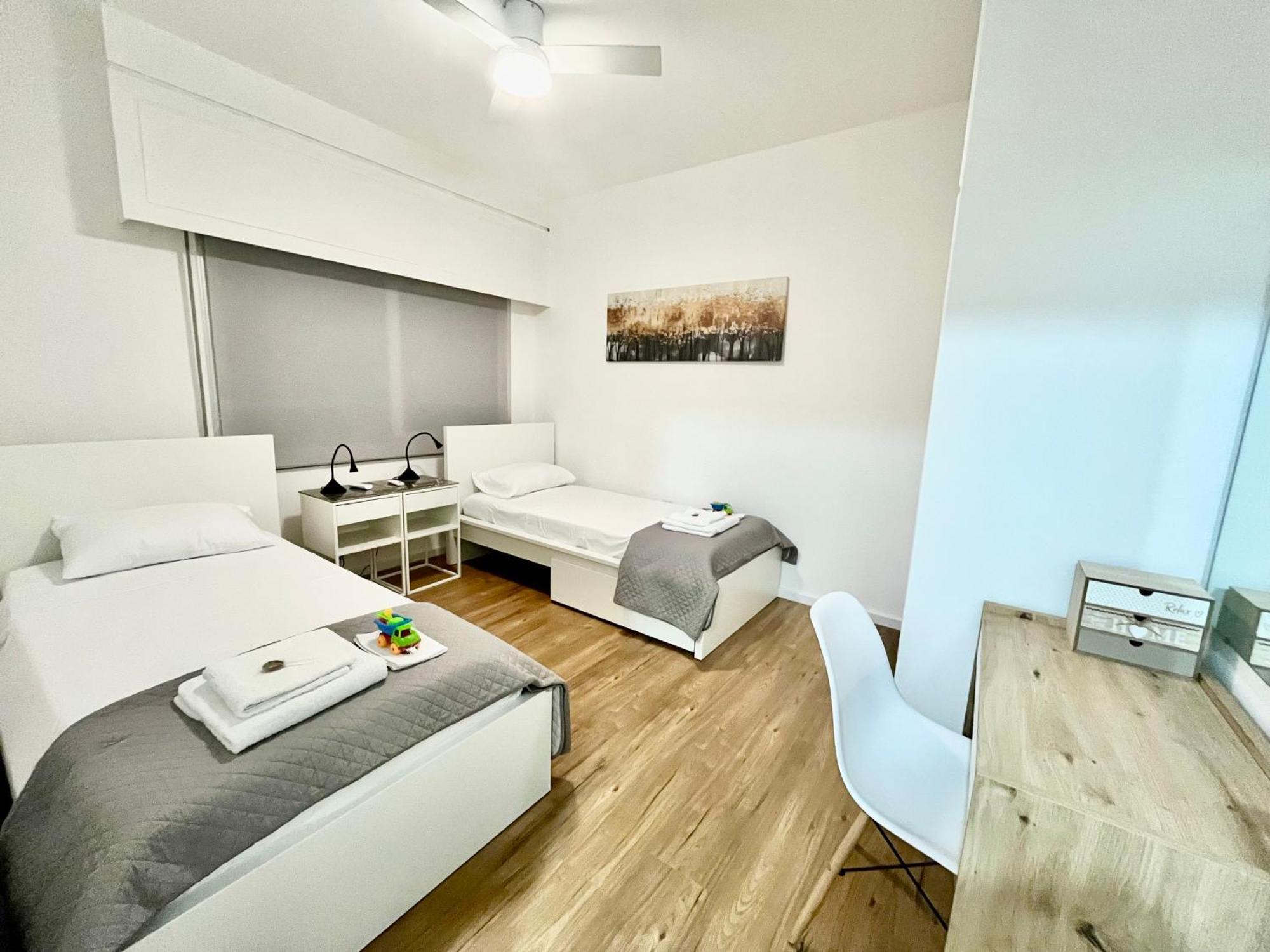 Modern Apartment Near Mckenzie Beach Larnaca Dış mekan fotoğraf